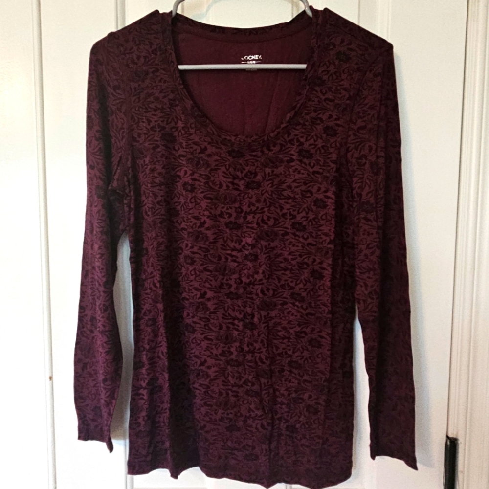 NWOT BURGANDY LEOPARD PRINT MODEL TOP